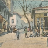 Δρόμος στην Άνω Πόλη (από καρτ ποστάλ εποχής)