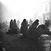 Υπαίθρια αγορά έξω από το Κάστρο (1951)