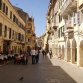 Οι σκλάβοι στα δεσμά τους